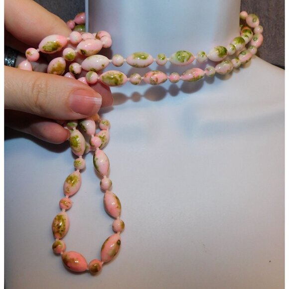 Spring Themed Pink And Green Abstract Beaded Necklace - Picture 2 of 6